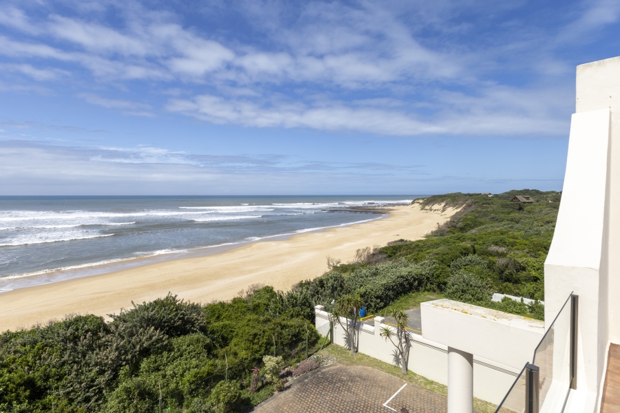 4 Bedroom Property for Sale in West Beach Eastern Cape